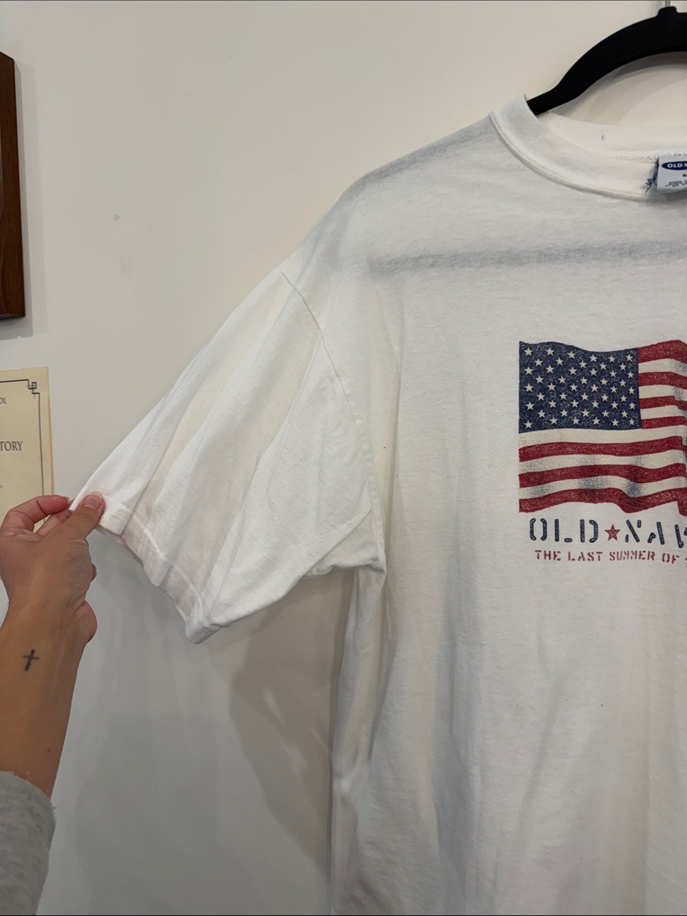 Old Navy White Tee with American Flag Graphic - Picture 5 of 11